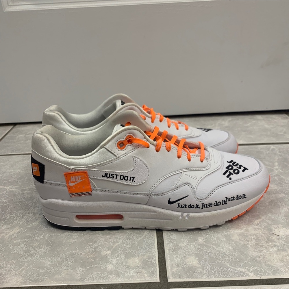Nike Air Max Just Do it A01021-100 Sz 8.5